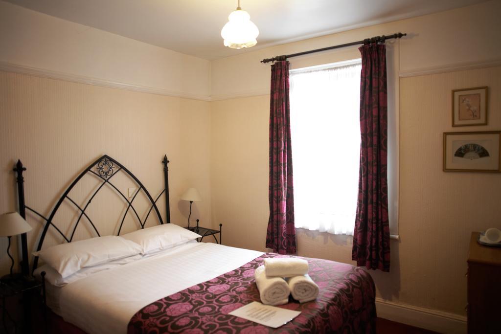 Hamilton Court Hotel Chester Exterior foto