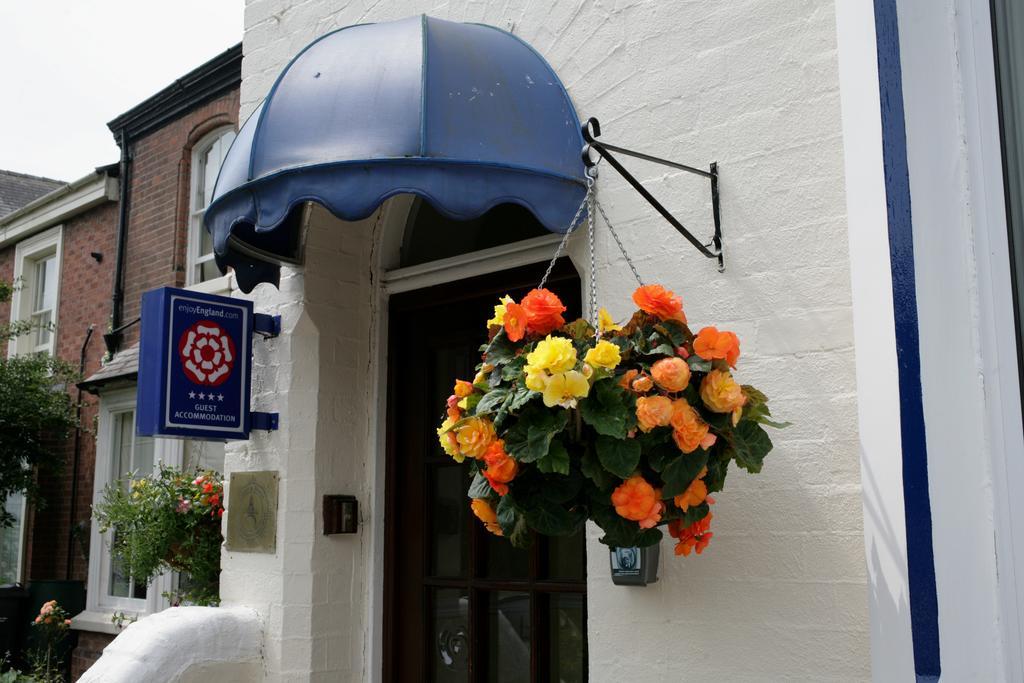 Hamilton Court Hotel Chester Exterior foto